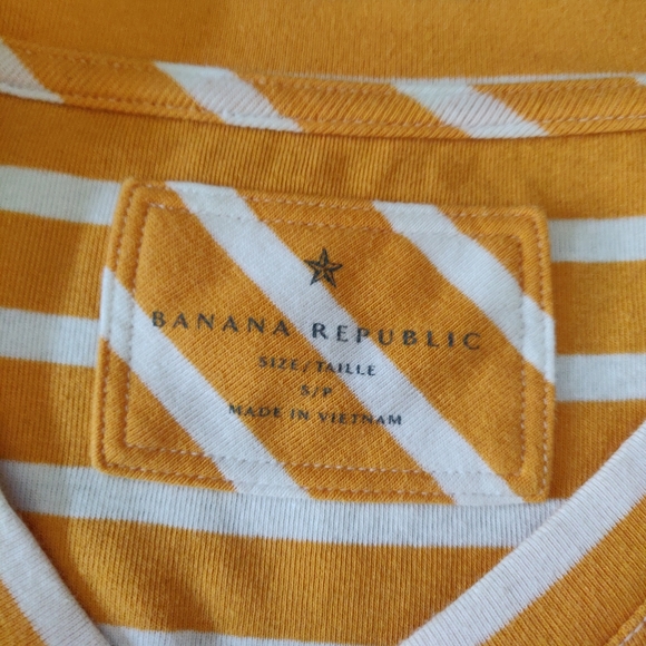 Banana Republic Yellow and White Striped Tee Small - Picture 4 of 10